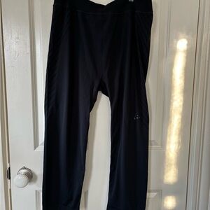 Craft 3/4 length Black Insulated Joggers